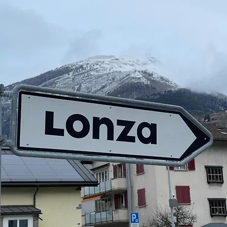 Long & Short Bahnhof Hotel *