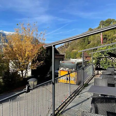 Long & Short Bahnhof Hotel