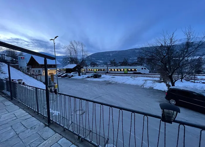 Long & Short Bahnhof Hotel *